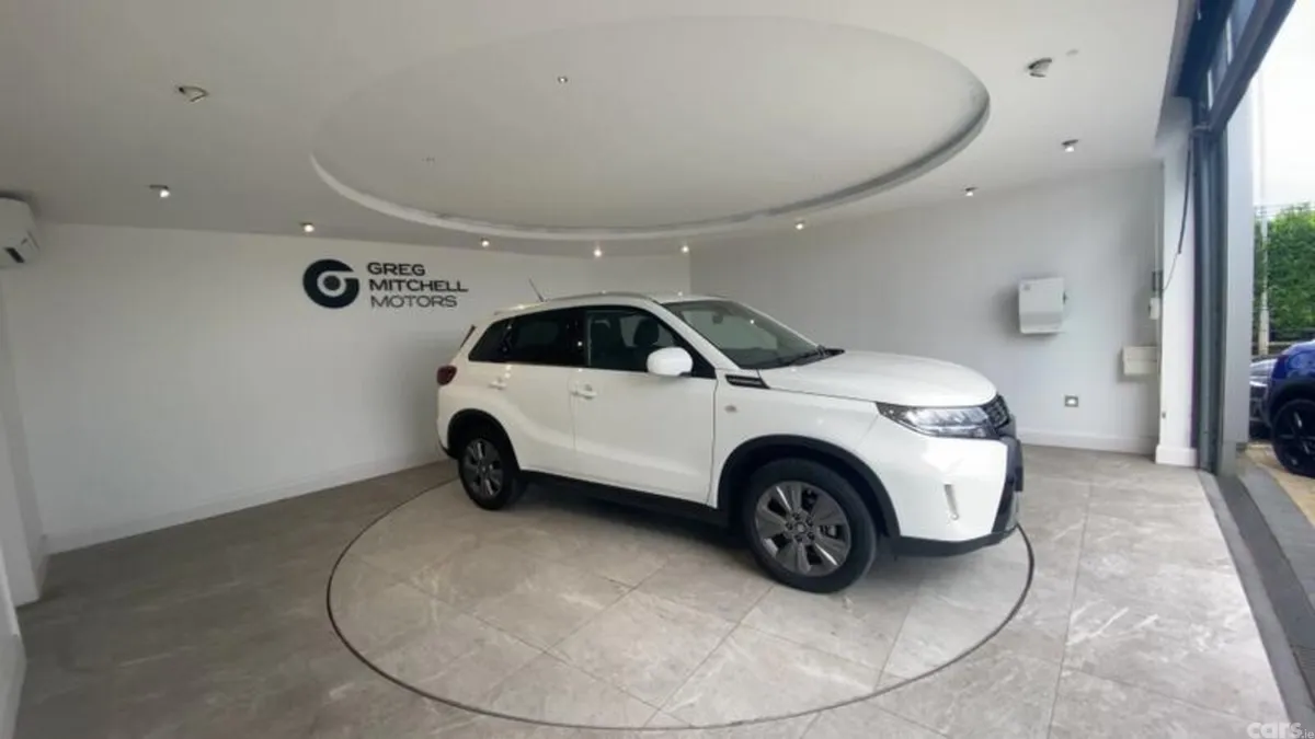 Suzuki Vitara SUV, Petrol Hybrid, 2025, White