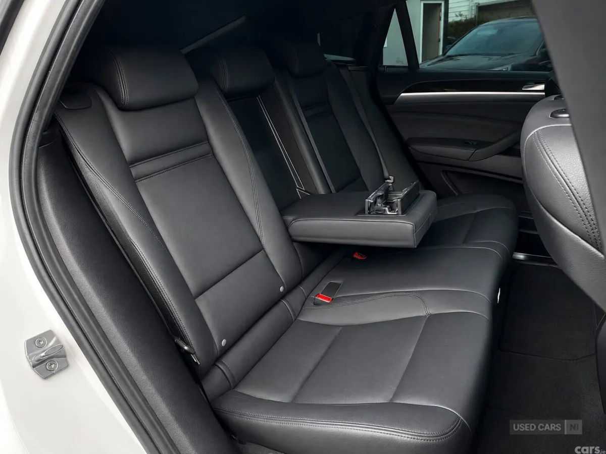 BMW X6 , Petrol, 2013, White