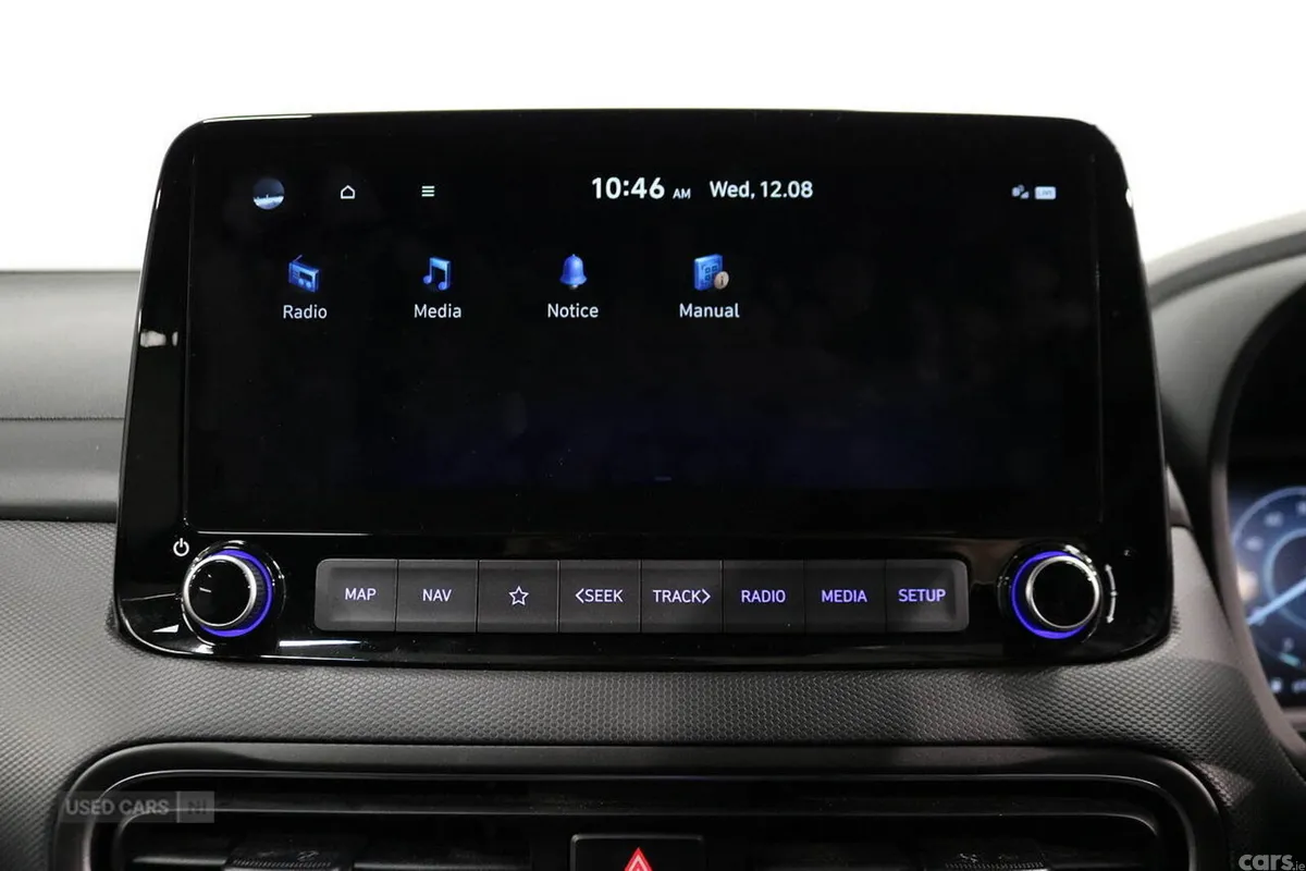 Hyundai KONA Hatchback, Petrol Hybrid, 2023, White