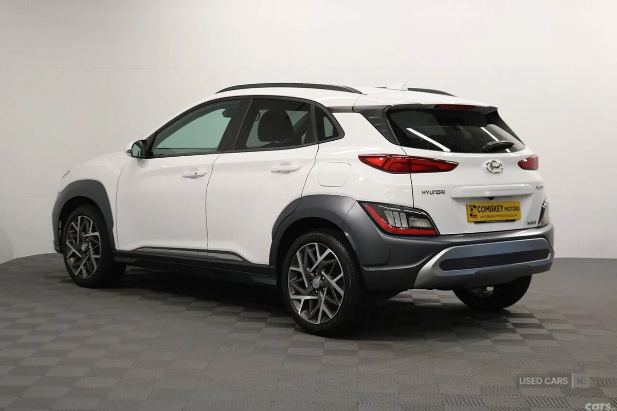 Hyundai KONA Hatchback, Petrol Hybrid, 2023, White