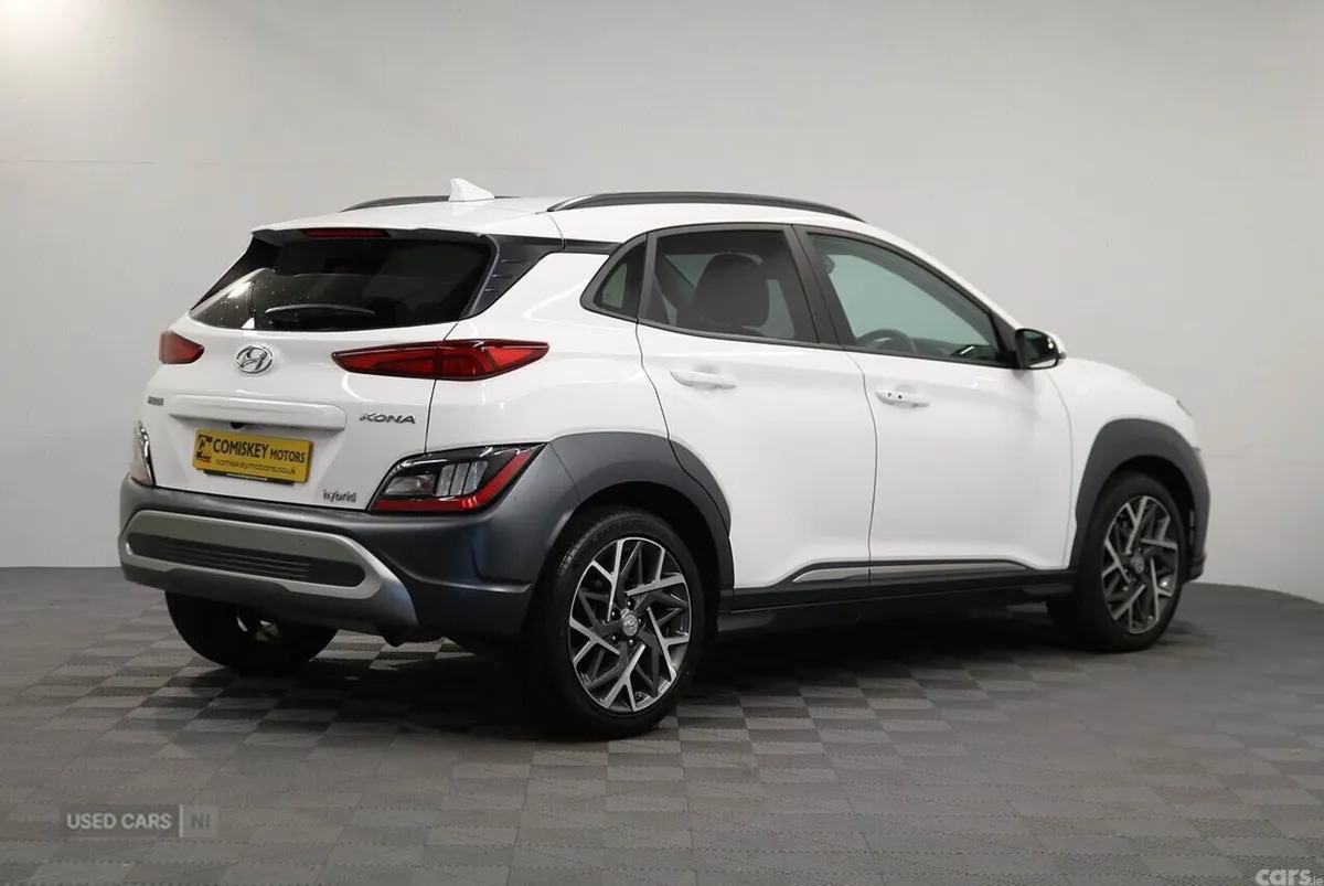 Hyundai KONA Hatchback, Petrol Hybrid, 2023, White