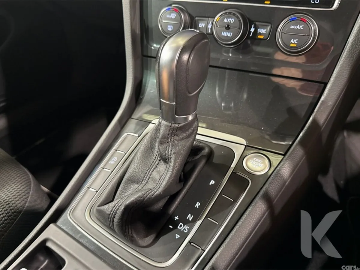 Volkswagen Golf Hatchback, Petrol, 2019, White