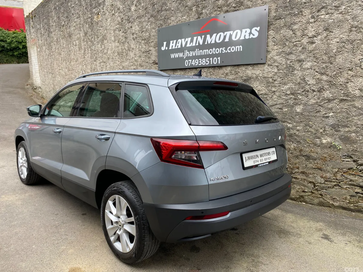Skoda Karoq SUV, Petrol, 2021, Grey