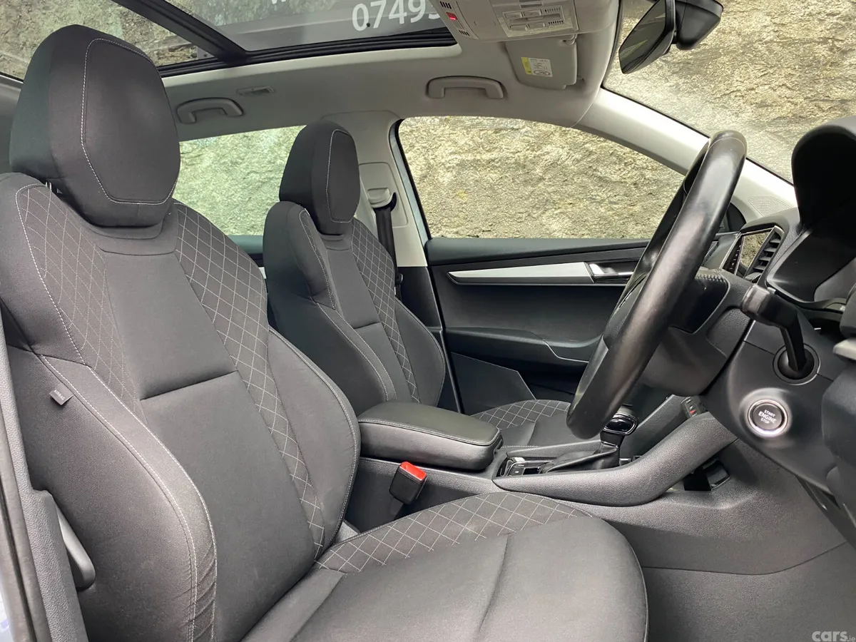 Skoda Karoq SUV, Petrol, 2021, Grey