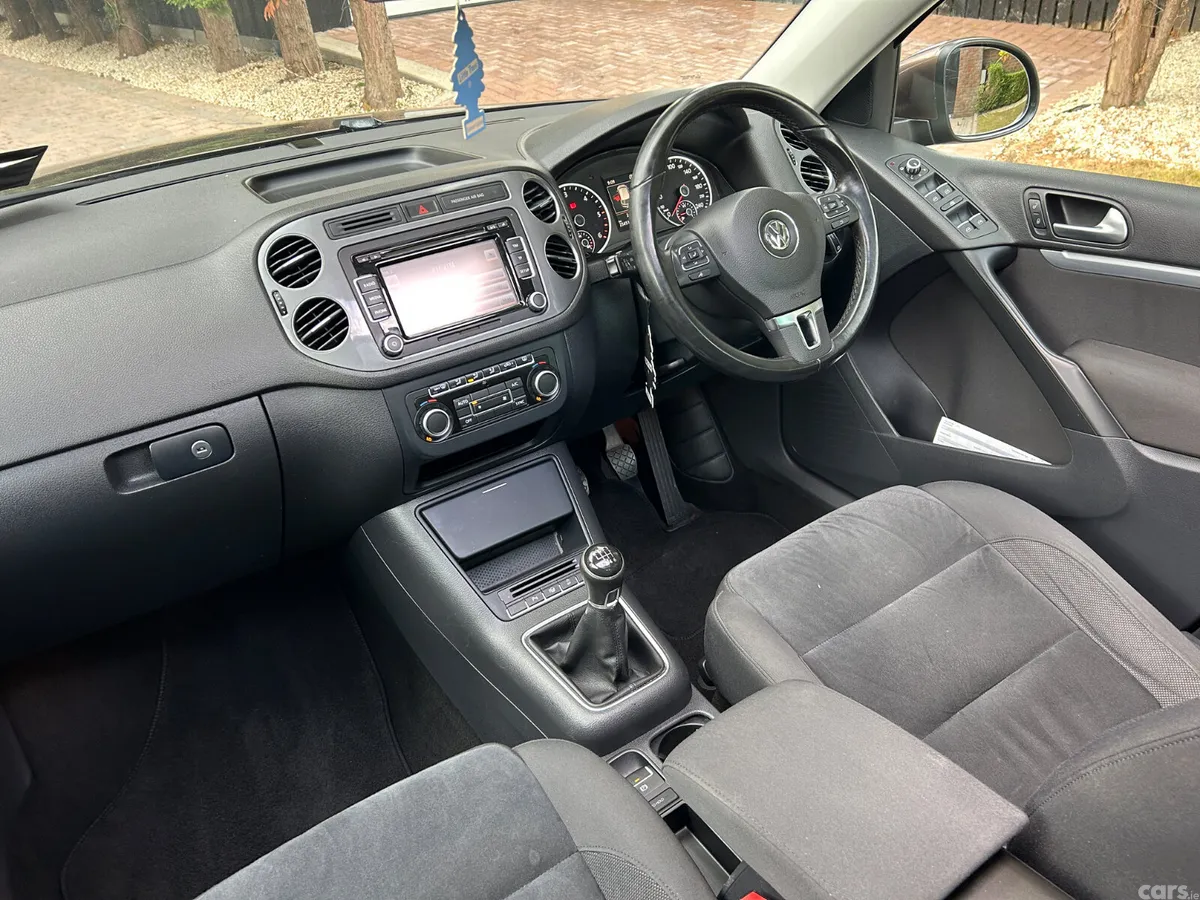 Volkswagen Tiguan SUV, Diesel, 2015, Brown