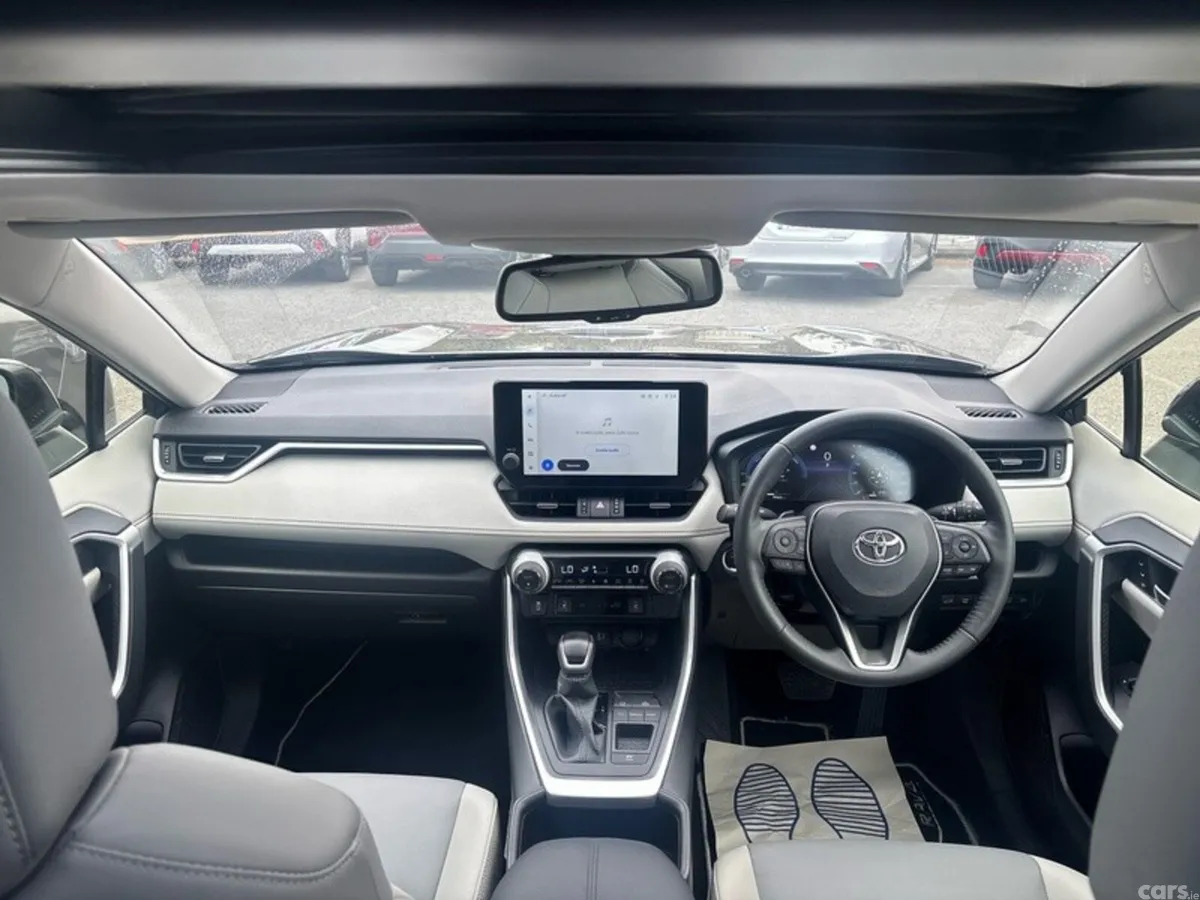 Toyota RAV4 SUV, Petrol Hybrid, 2023, Blue