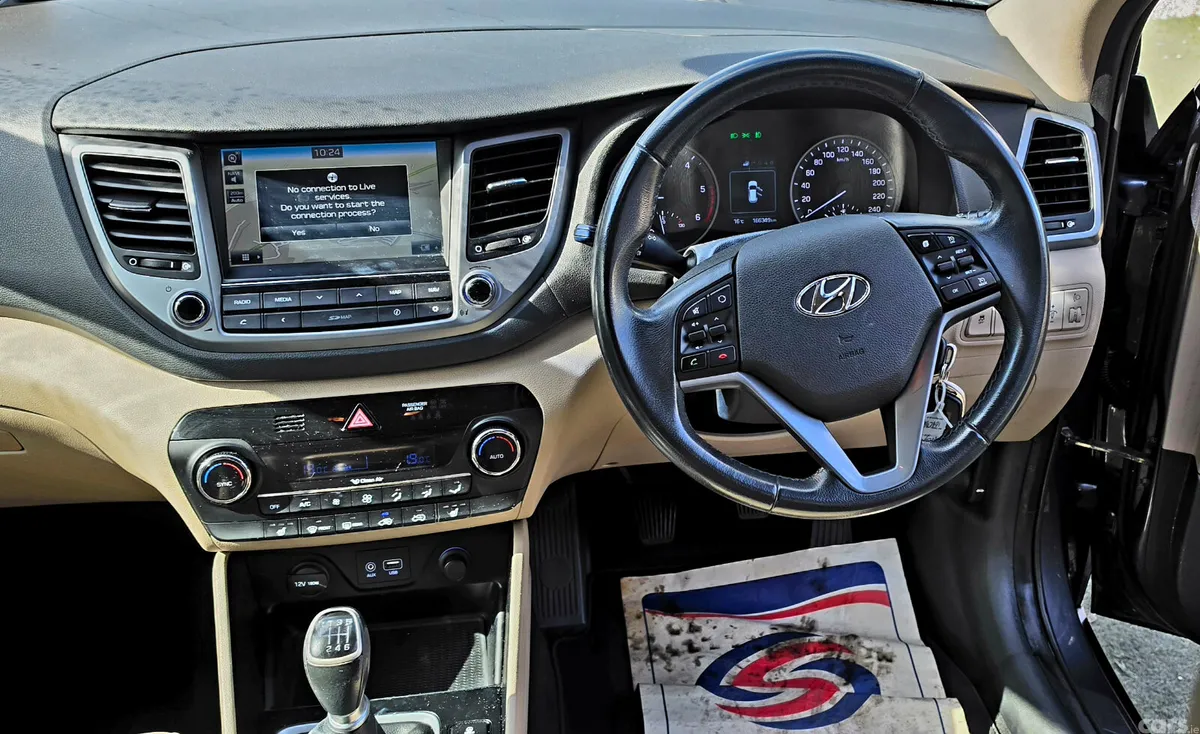 Hyundai Tucson SUV, Diesel, 2016, Grey