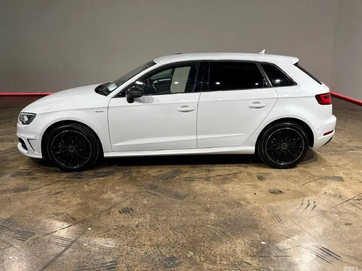 Audi A3 Hatchback, Petrol Plug-in Hybrid, 2017, White
