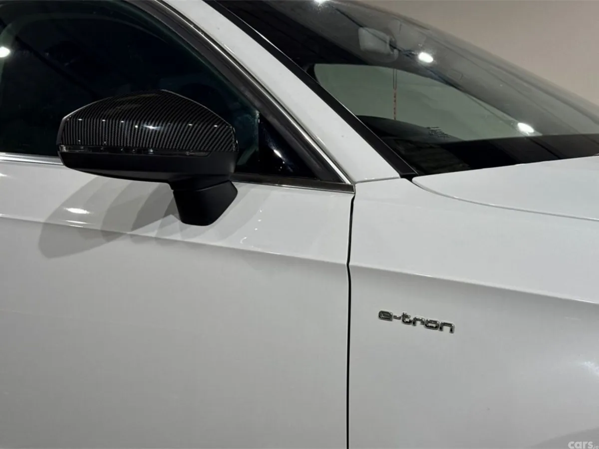 Audi A3 Hatchback, Petrol Plug-in Hybrid, 2017, White