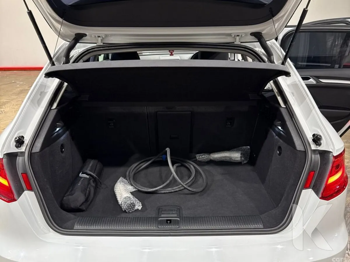 Audi A3 Hatchback, Petrol Plug-in Hybrid, 2017, White
