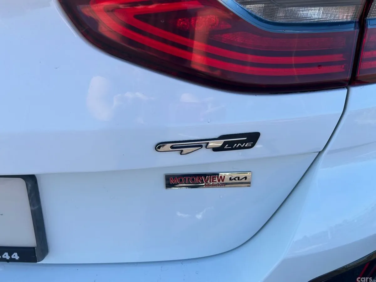 Kia Ceed Hatchback, Diesel, 2021, White