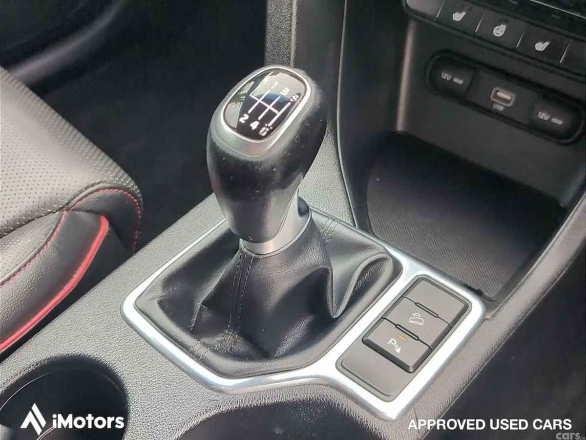 Kia Sportage MPV, Diesel, 2019, Red