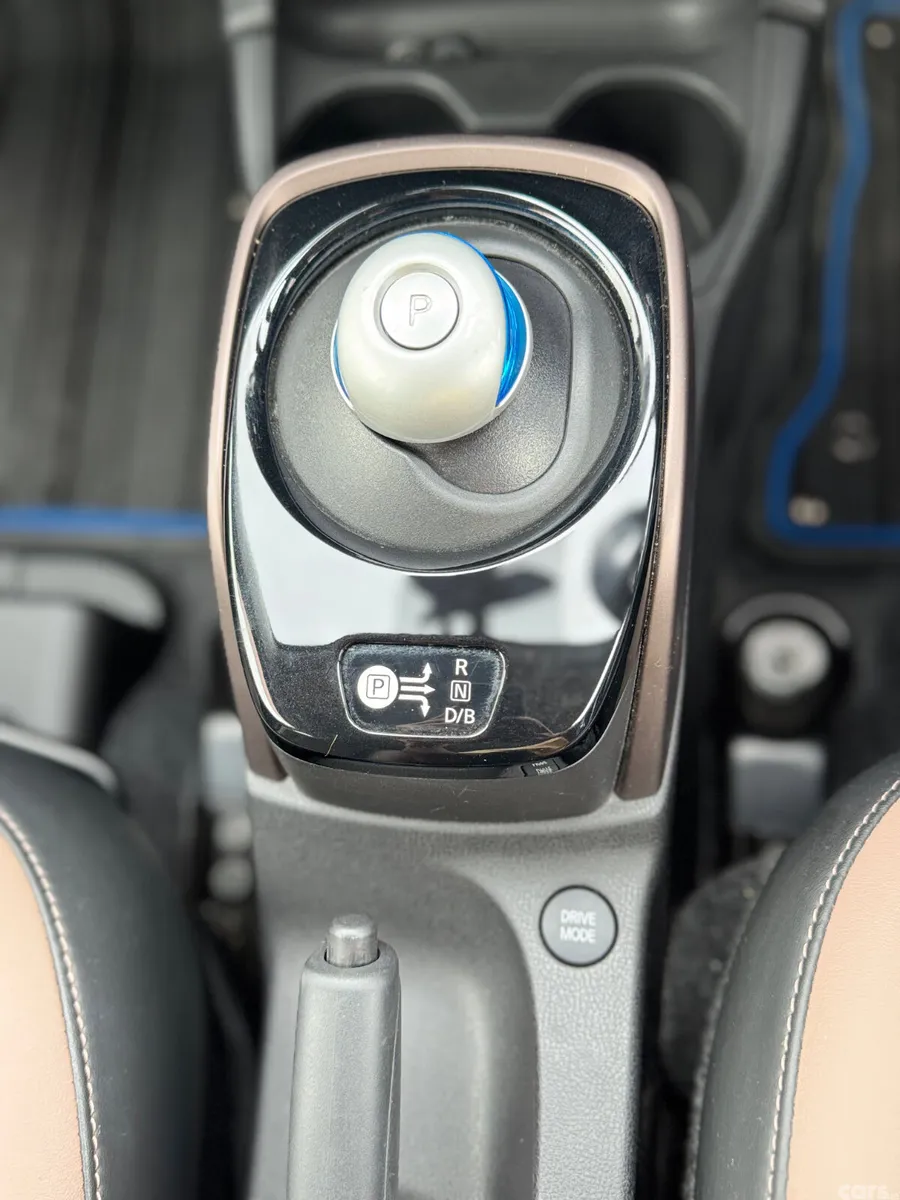 Nissan Note Hatchback, Petrol Hybrid, 2017, White