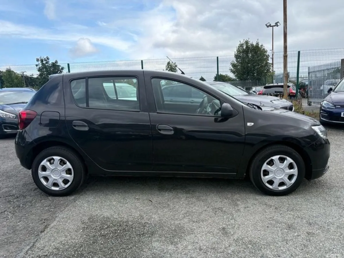 Dacia Sandero Hatchback, Petrol, 2017, Black