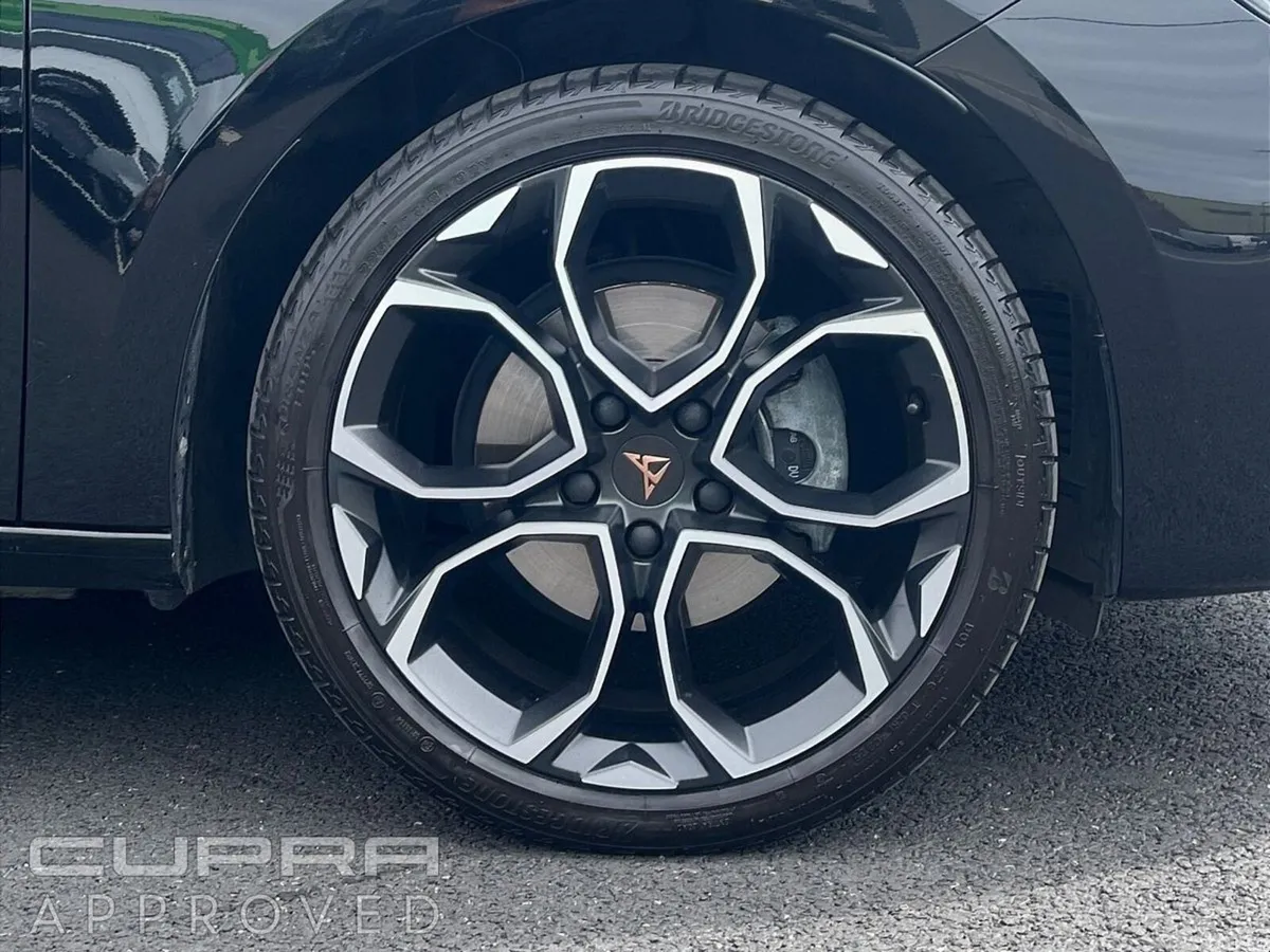 Cupra Leon Hatchback, Petrol, 2025, Black