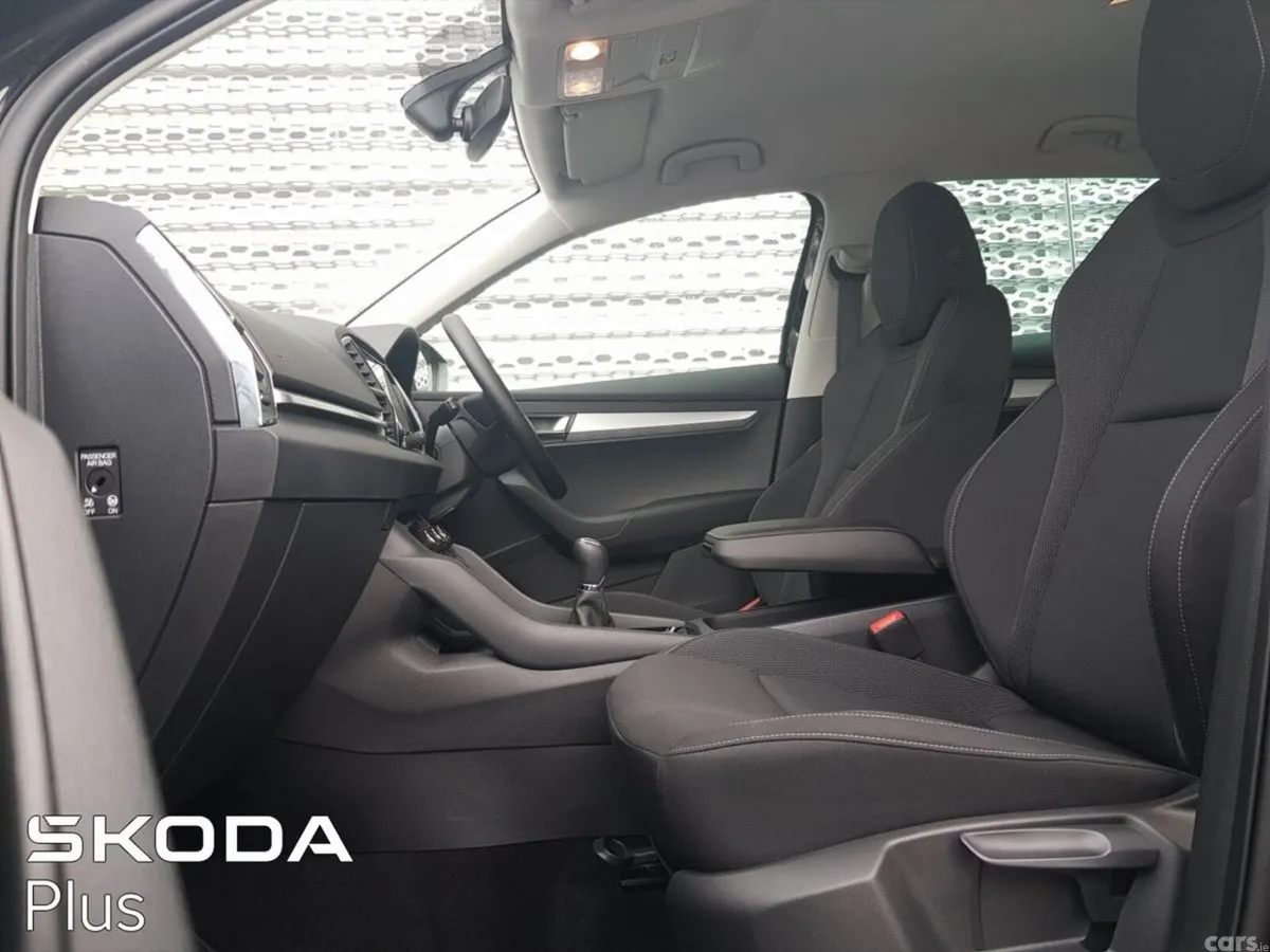 Skoda Karoq Estate, Petrol, 2024, Blue