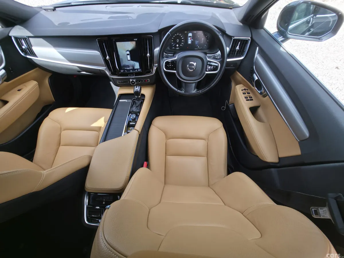 Volvo V90 Estate, Diesel, 2020, Black