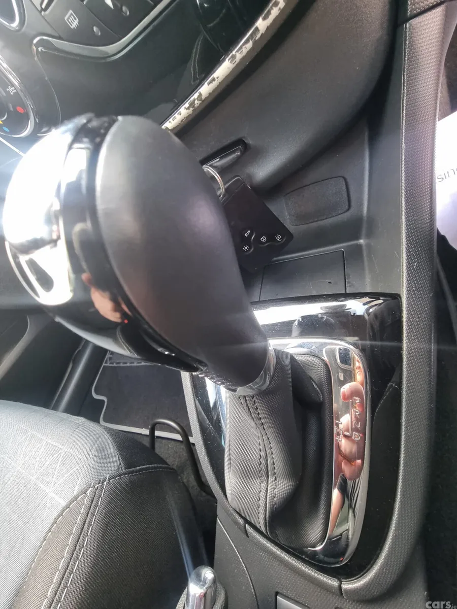 Renault Clio Hatchback, Petrol, 2015, Grey