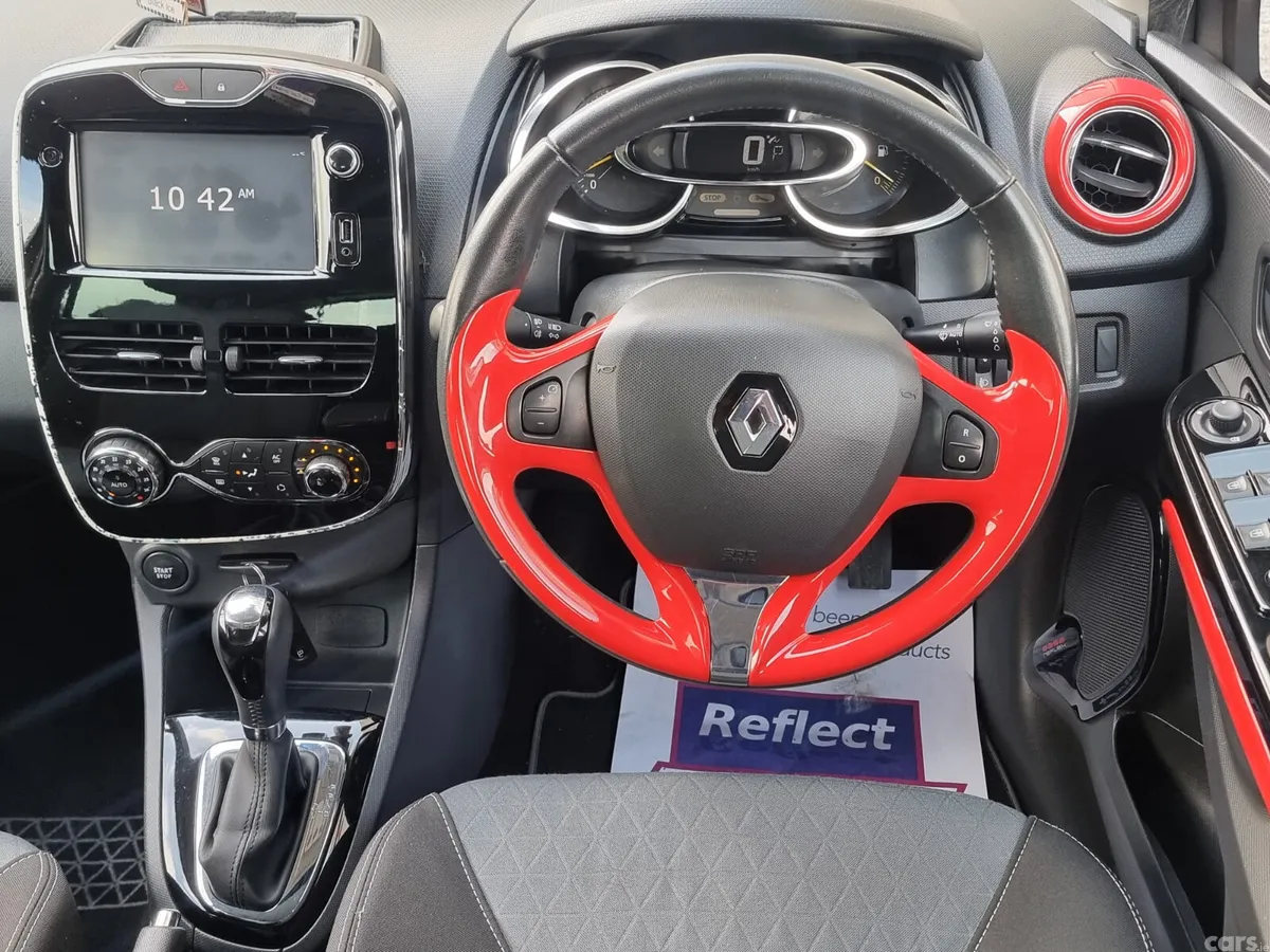 Renault Clio Hatchback, Petrol, 2015, Grey