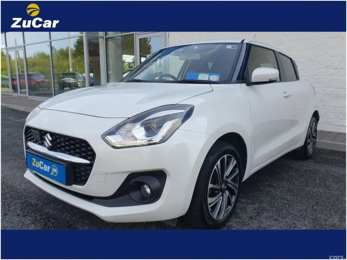 Suzuki Swift Hatchback, Petrol, 2022, White