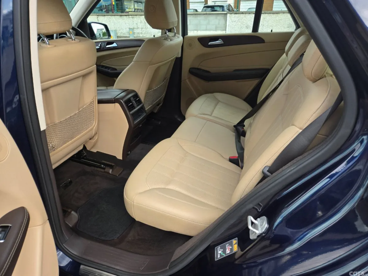 Mercedes-Benz GLE SUV, Diesel, 2016, Blue