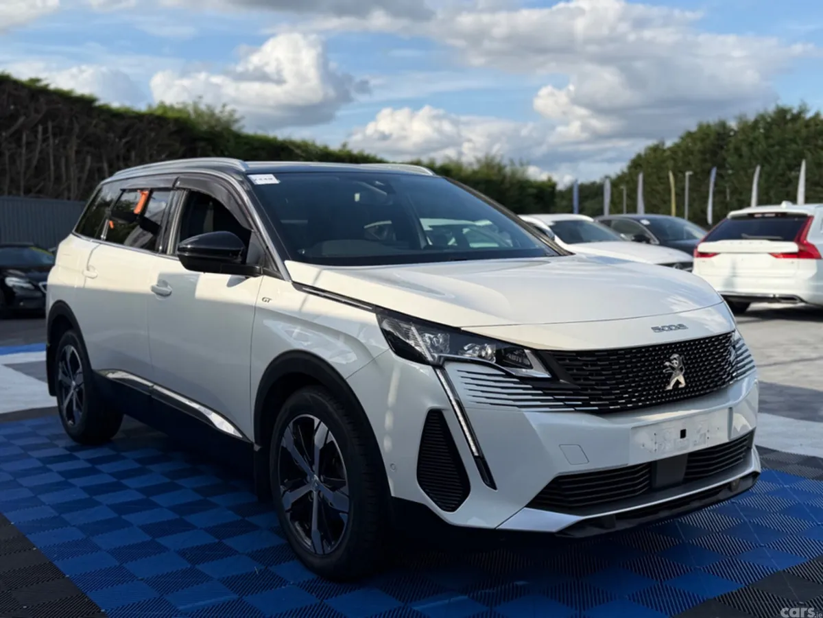 Peugeot 5008 SUV, Diesel, 2021, White