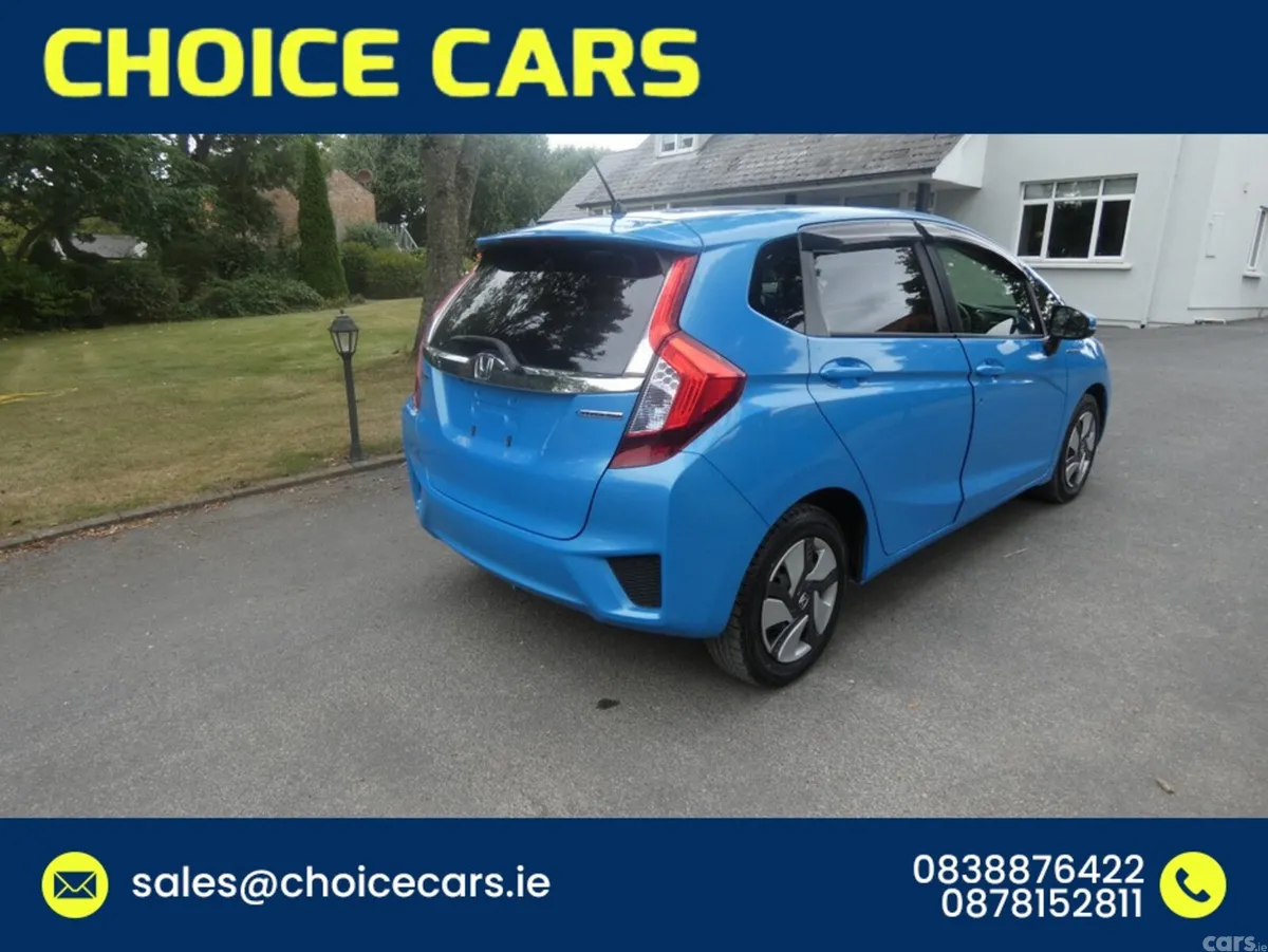 Honda Fit Hatchback, Petrol Hybrid, 2015, Blue