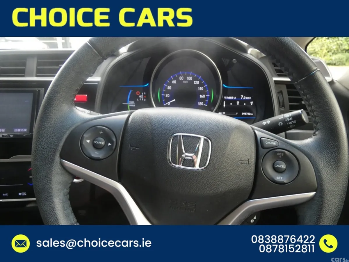 Honda Fit Hatchback, Petrol Hybrid, 2015, Blue