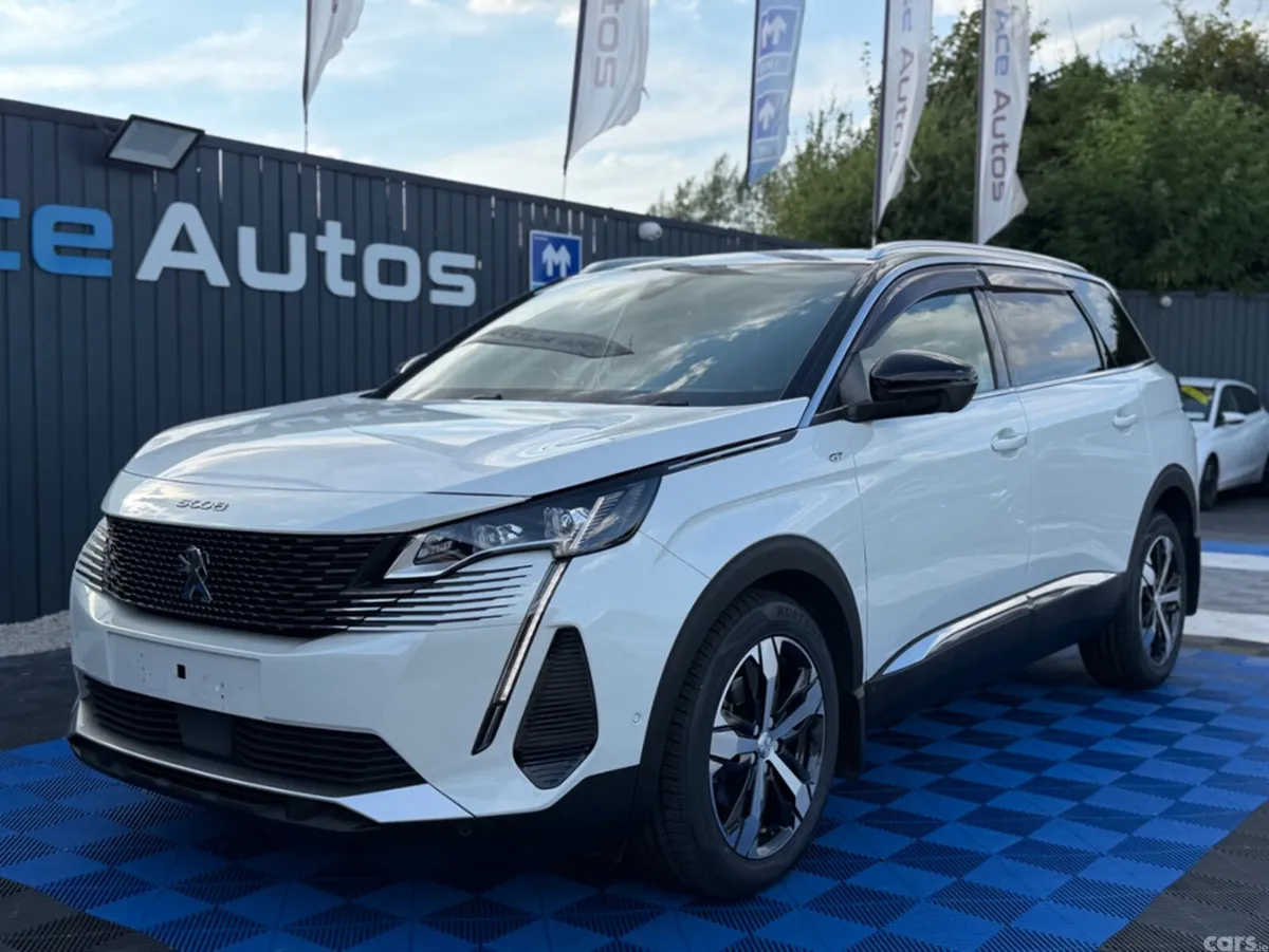 Peugeot 5008 SUV, Diesel, 2021, White