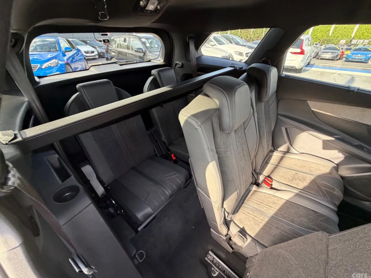 Peugeot 5008 SUV, Diesel, 2021, White