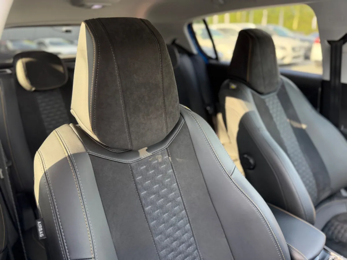 Peugeot 308 Hatchback, Diesel, 2021, Blue