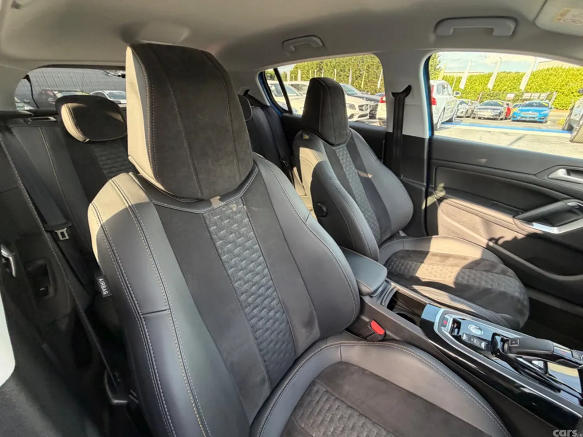 Peugeot 308 Hatchback, Diesel, 2021, Blue