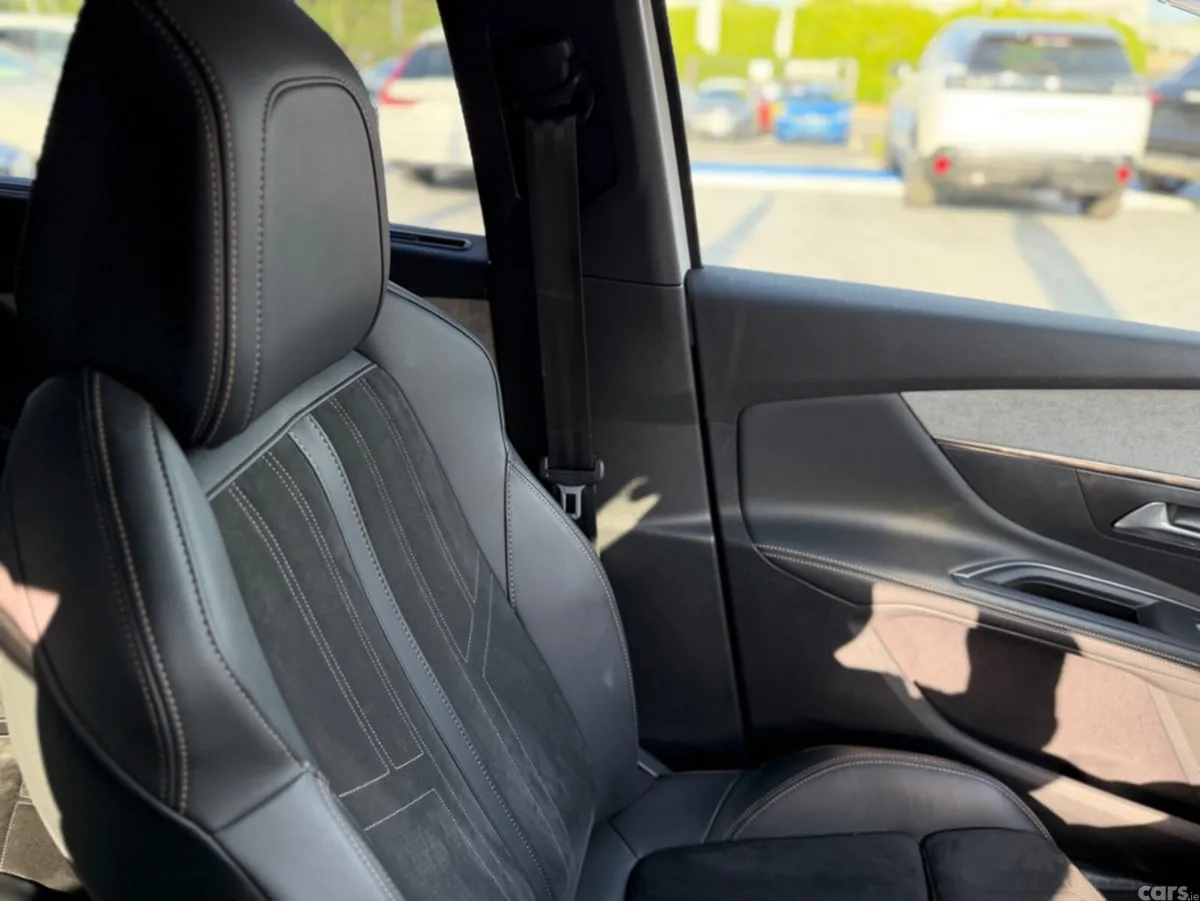 Peugeot 5008 SUV, Diesel, 2021, White