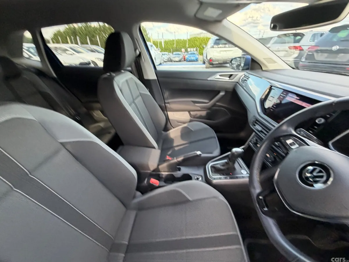 Volkswagen Polo Hatchback, Petrol, 2021, Blue