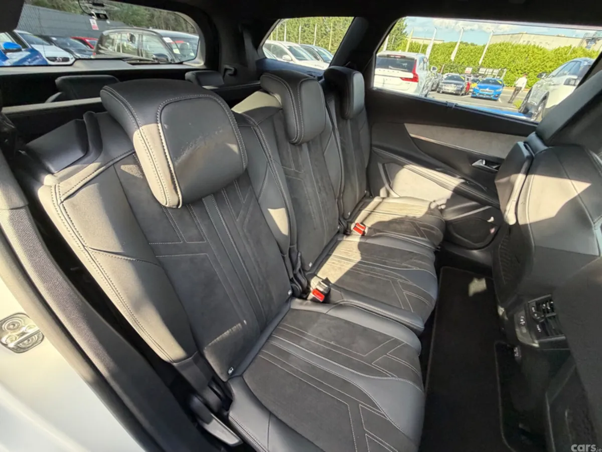 Peugeot 5008 SUV, Diesel, 2021, White