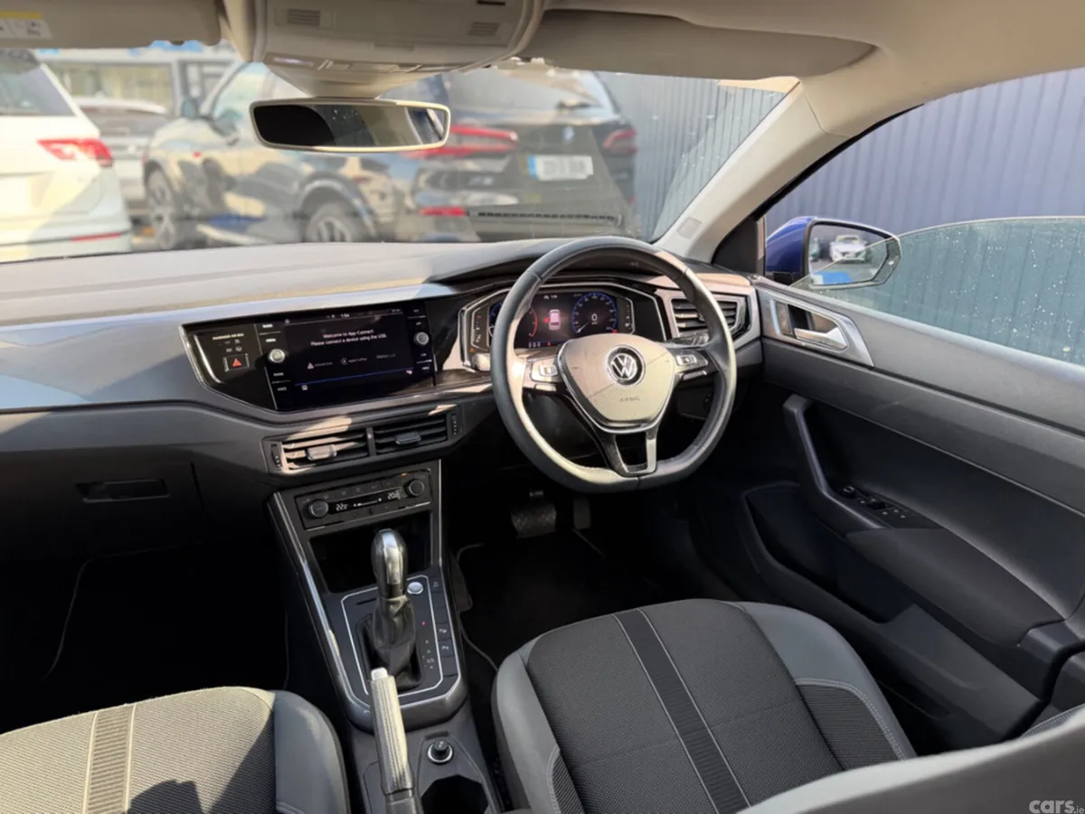 Volkswagen Polo Hatchback, Petrol, 2021, Blue