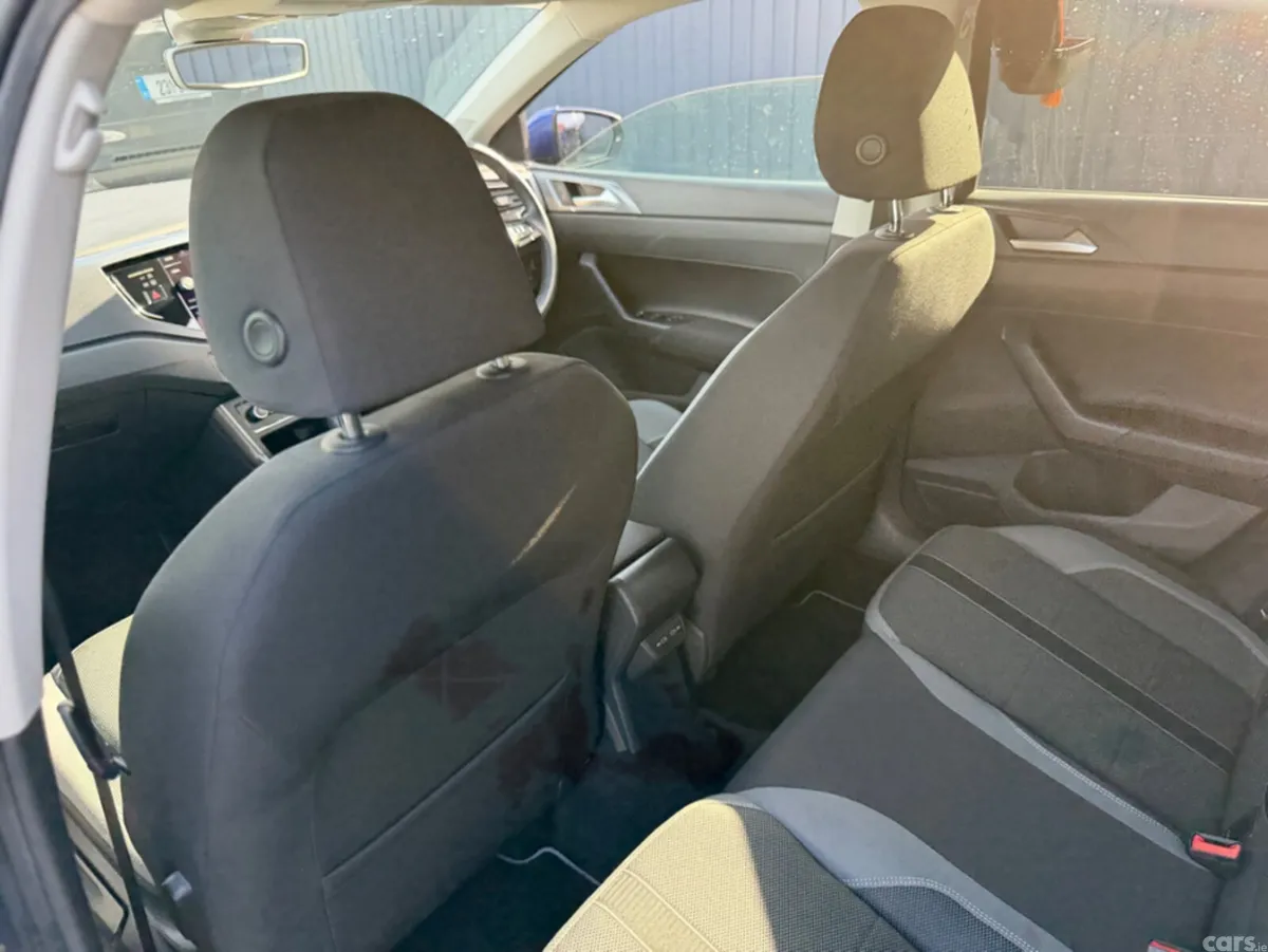 Volkswagen Polo Hatchback, Petrol, 2021, Blue