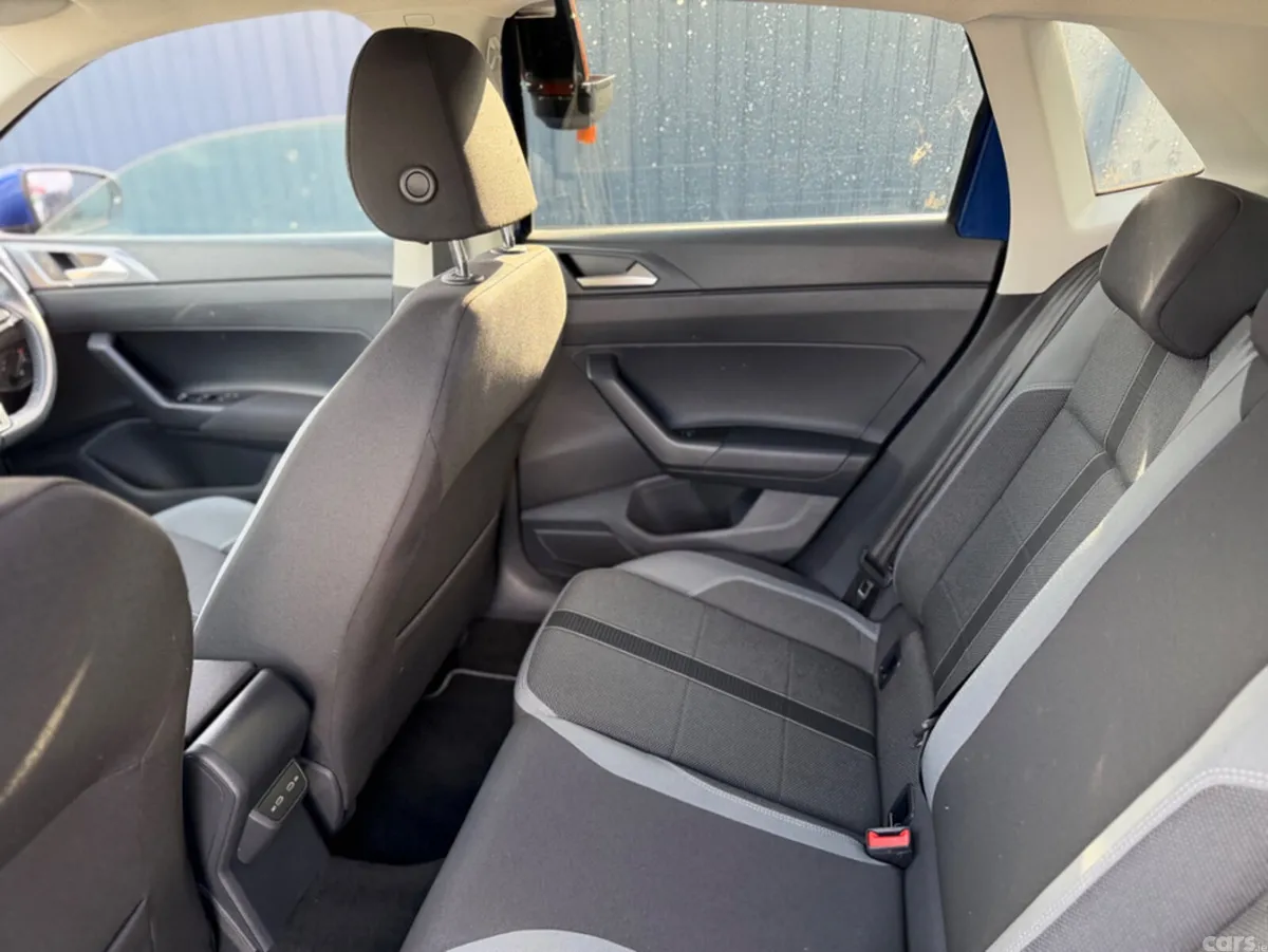 Volkswagen Polo Hatchback, Petrol, 2021, Blue