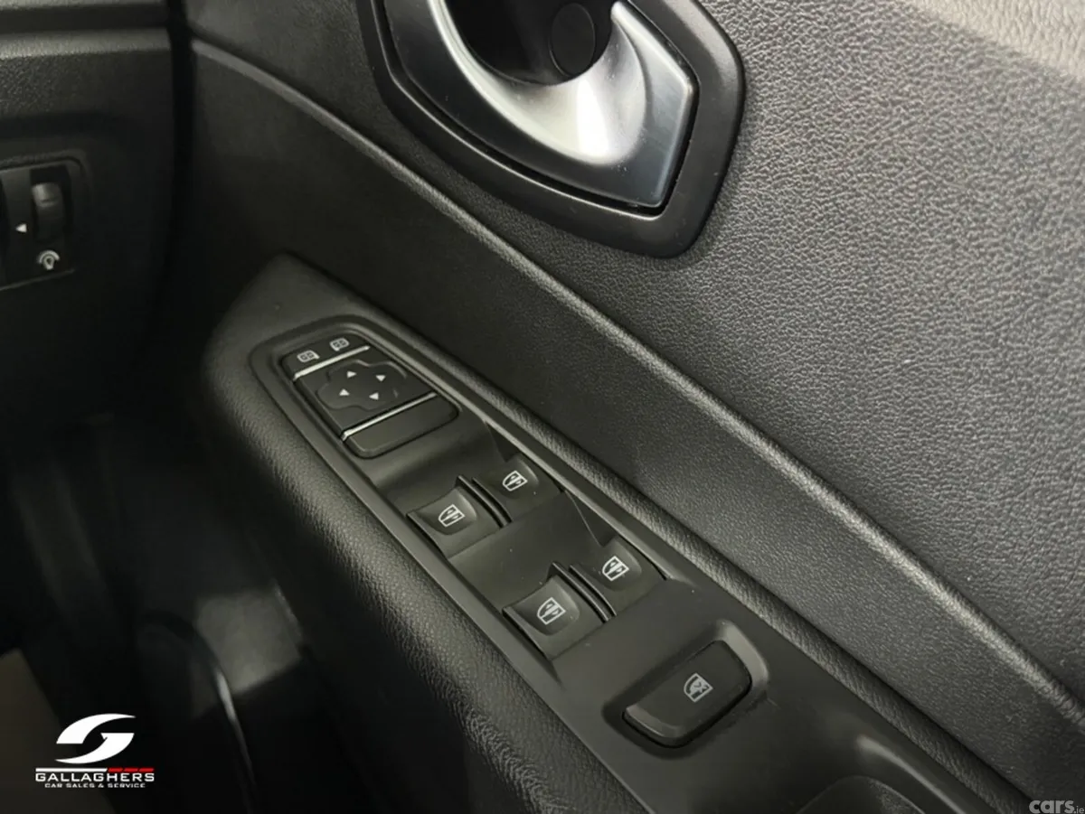 Renault Captur Hatchback, Diesel, 2019, White