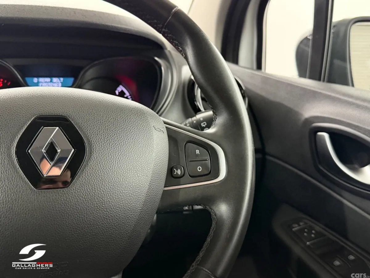 Renault Captur Hatchback, Diesel, 2019, White