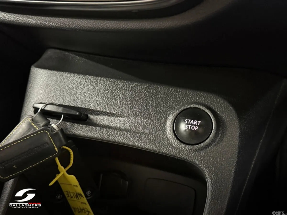 Renault Captur Hatchback, Diesel, 2019, White
