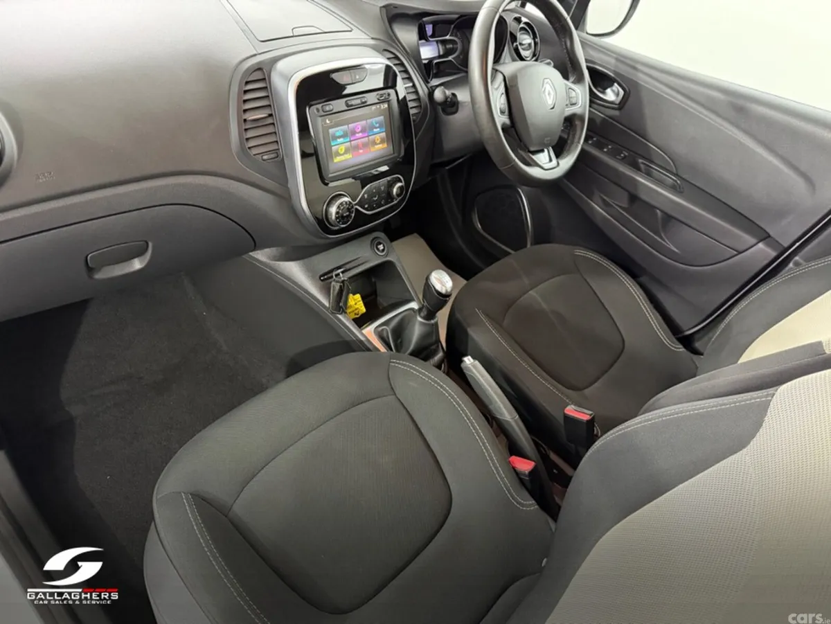 Renault Captur Hatchback, Diesel, 2019, White