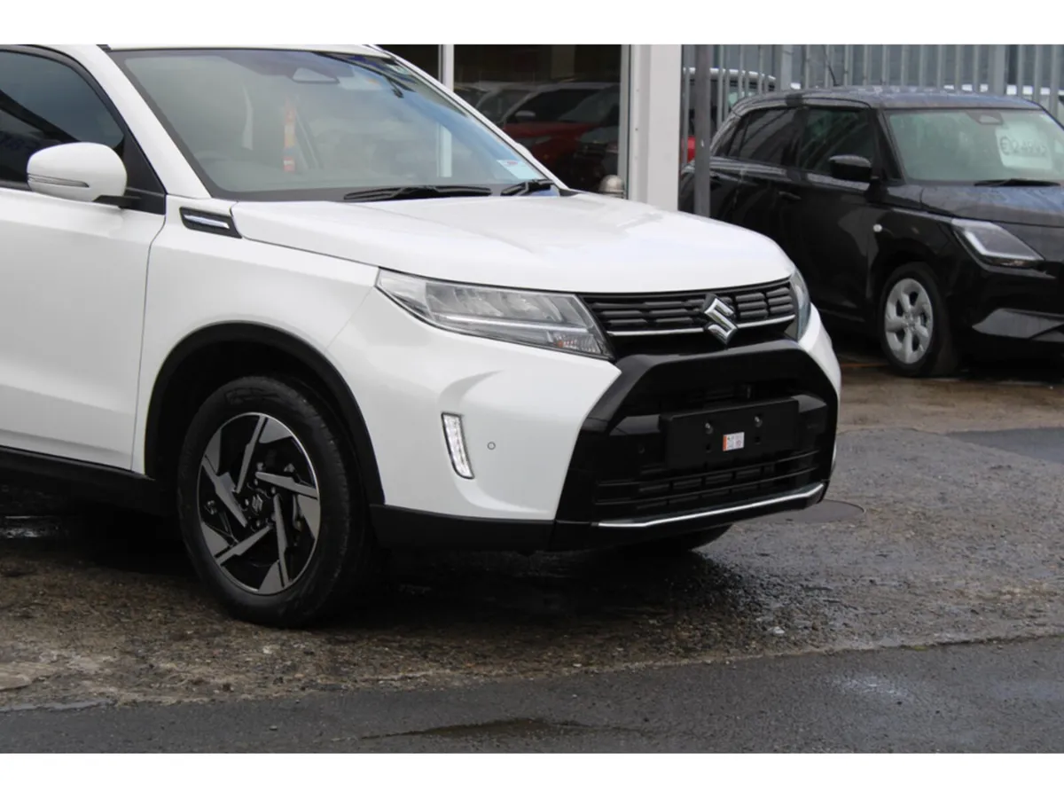 Suzuki Vitara SUV, Petrol Hybrid, 2027, White