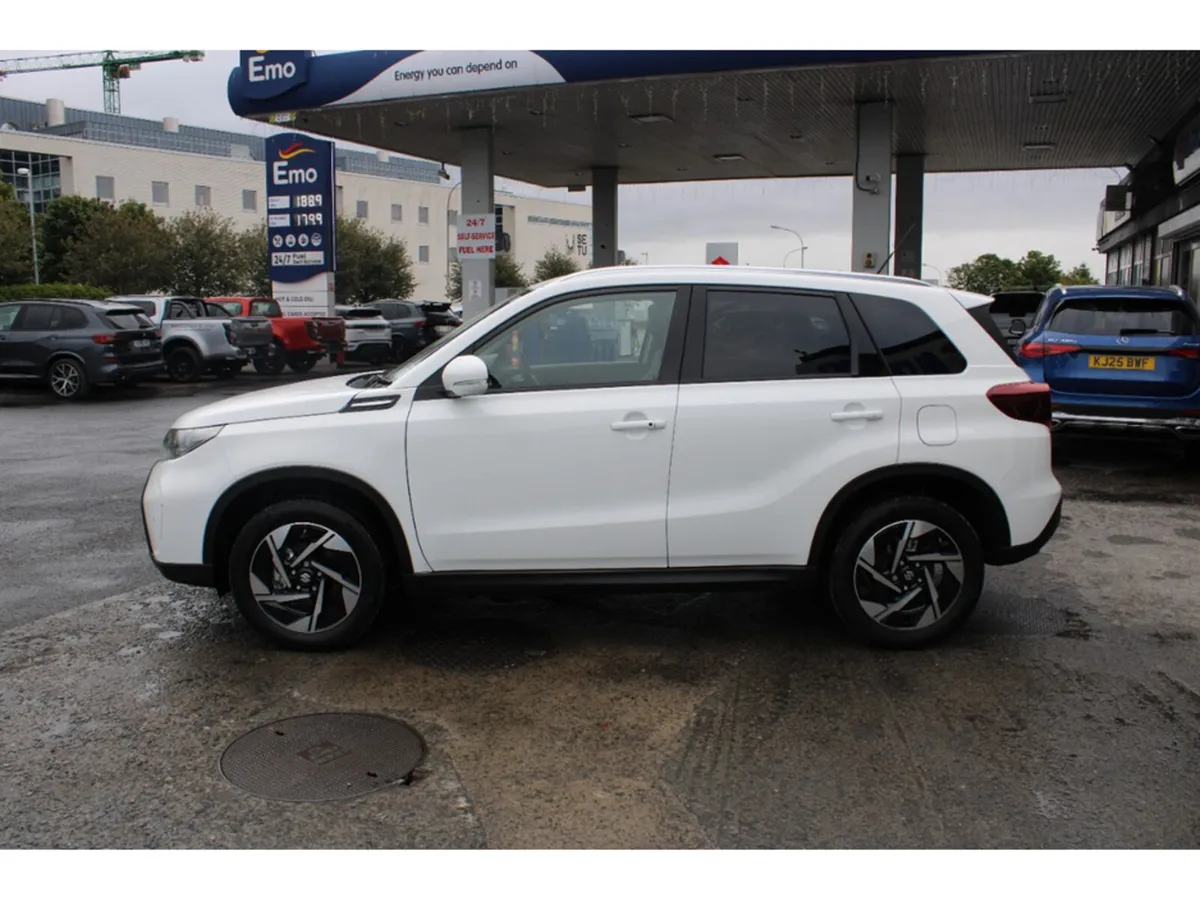Suzuki Vitara SUV, Petrol Hybrid, 2027, White