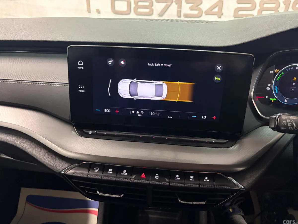 Skoda Octavia Hatchback, Petrol Hybrid, 2022, Blue