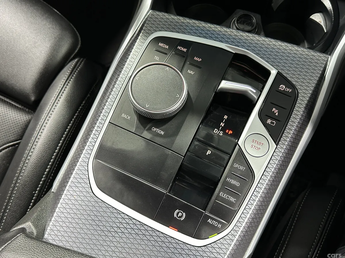 BMW 3-Series Saloon, Petrol Hybrid, 2025, White