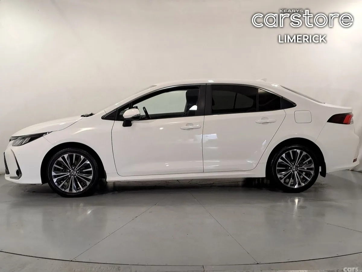 Toyota Corolla Saloon, Petrol Hybrid, 2023, White