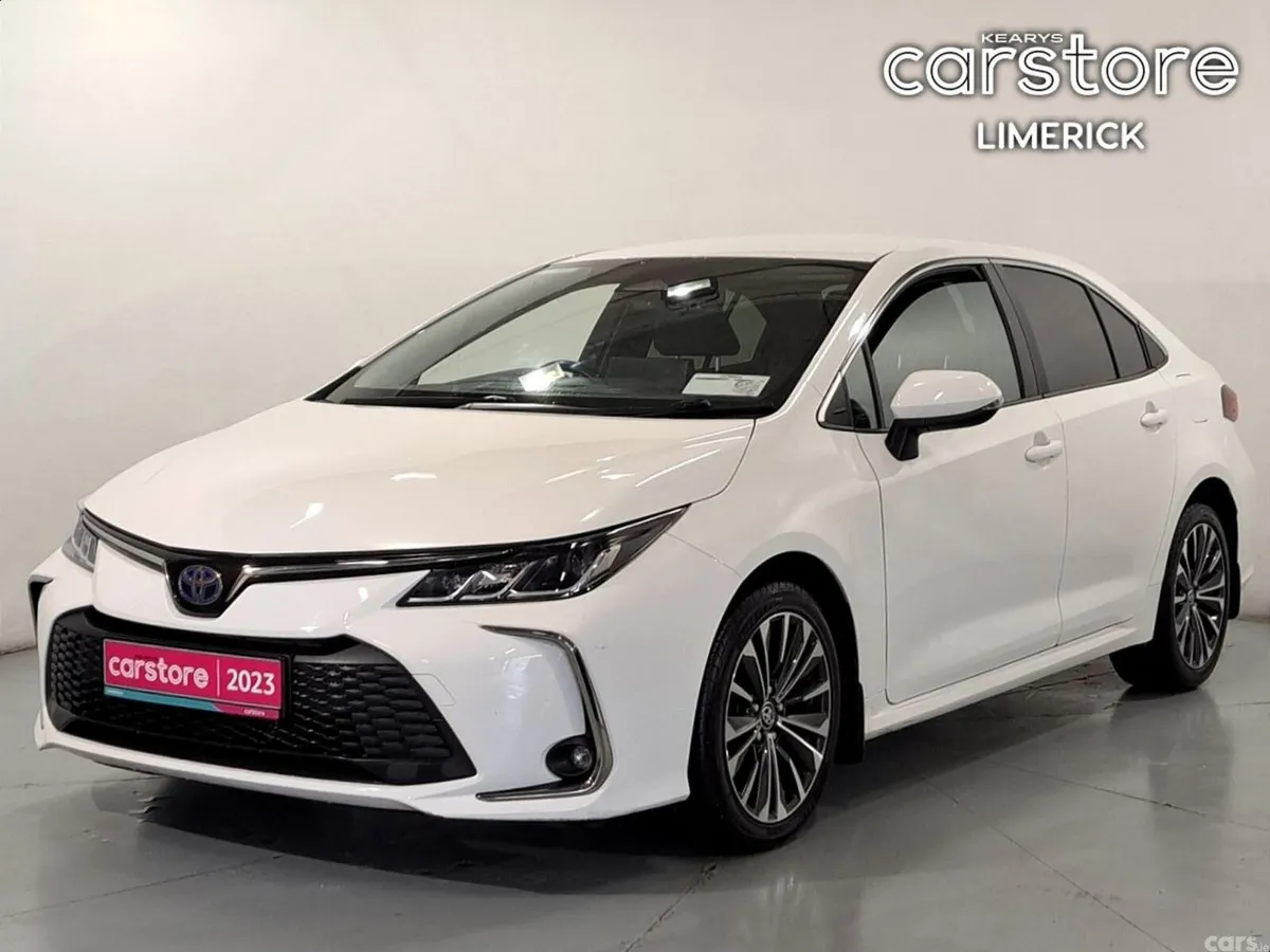 Toyota Corolla Saloon, Petrol Hybrid, 2023, White