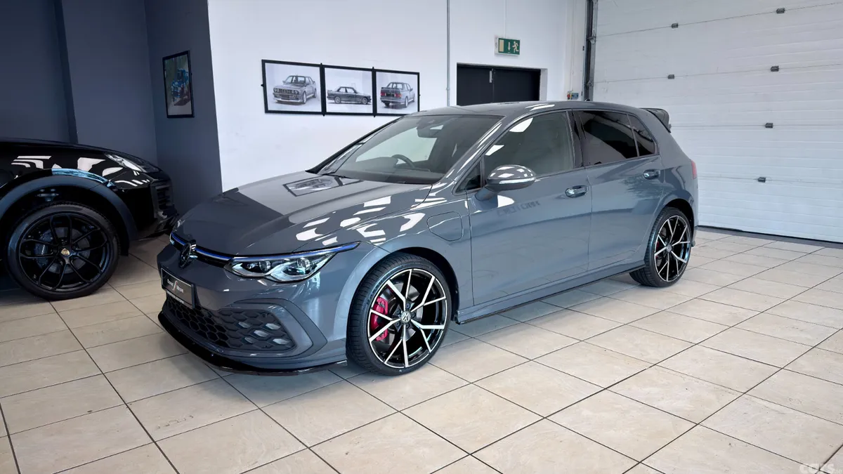 Volkswagen Golf Hatchback, Petrol Hybrid, 2023, Grey