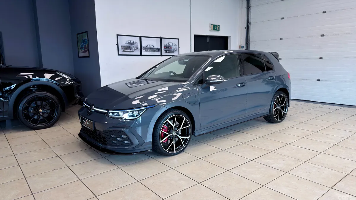 Volkswagen Golf Hatchback, Petrol Hybrid, 2023, Grey